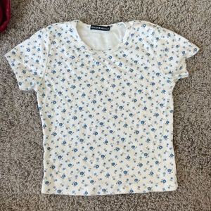 Brandy Melville baby tee